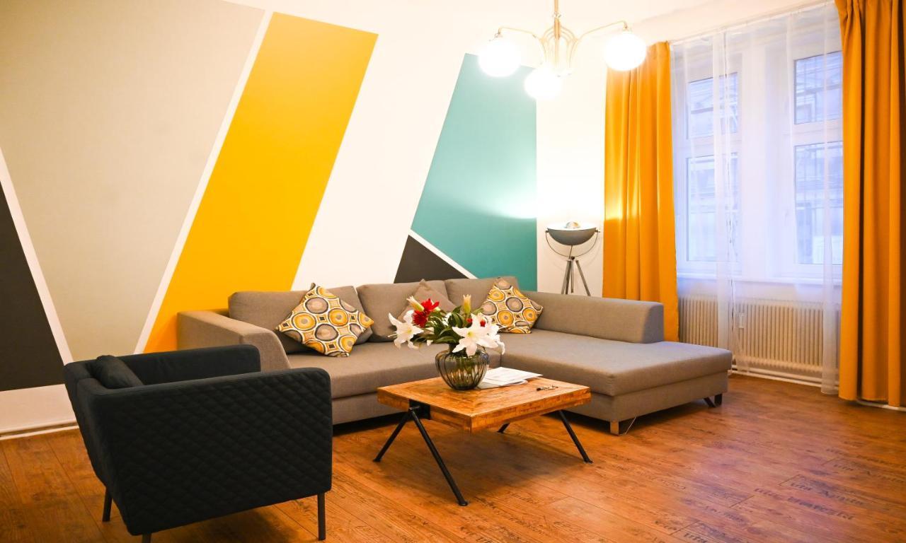 Modern Apartment Wiener Stadthalle Kültér fotó